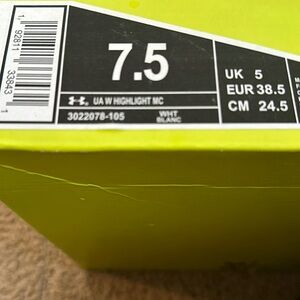 Under Armour Women's UA Highlight MC Lacrosse Cleats 7.5 White